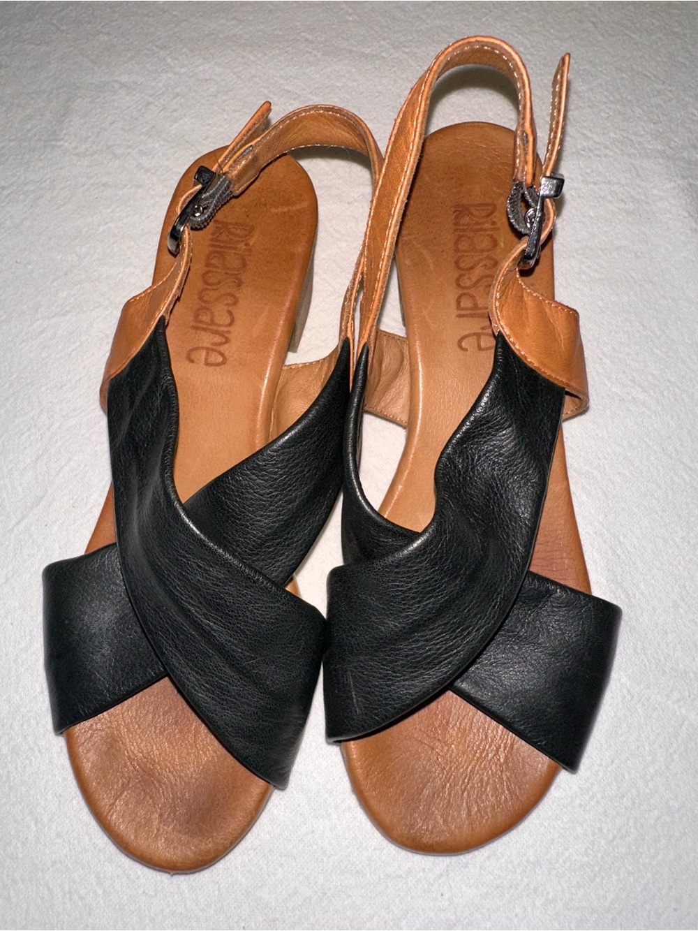 ⭐️ Women's 5.5(36) Black and Tan Leather Slingback Sandals